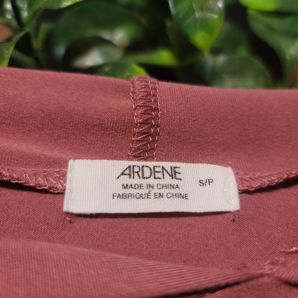 ✌️Two Sport Tops - Picture 2 of 5